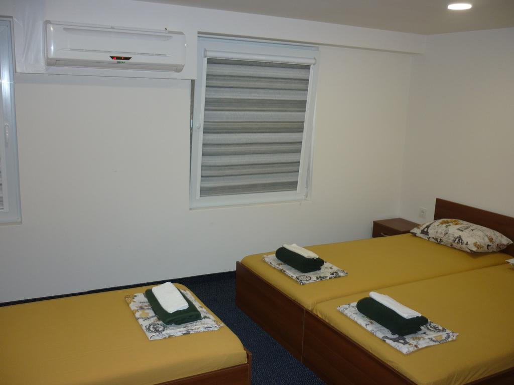 YALTA guesthouse Ruse Extérieur photo